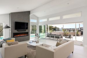 Modern Flames: Spectrum Slimline 60" Wall Mount/Recessed Fireplace