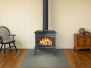 Lopi: Rockport NexGen-Hybrid Wood Stove